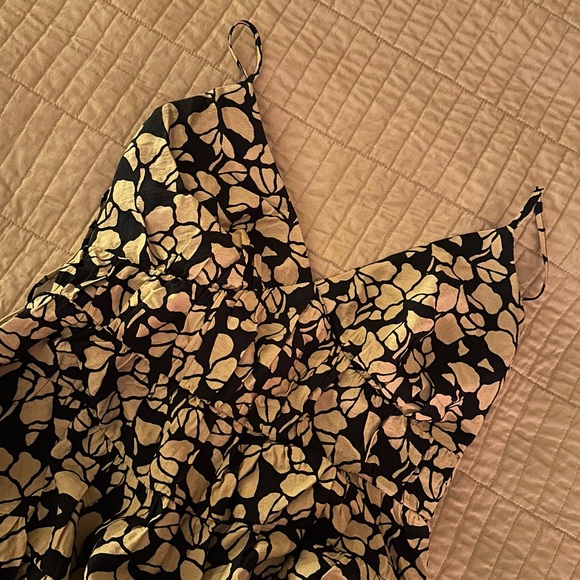 Abercrombie & Fitch Flowy Tiered Maxi Dress - Picture 4 of 4